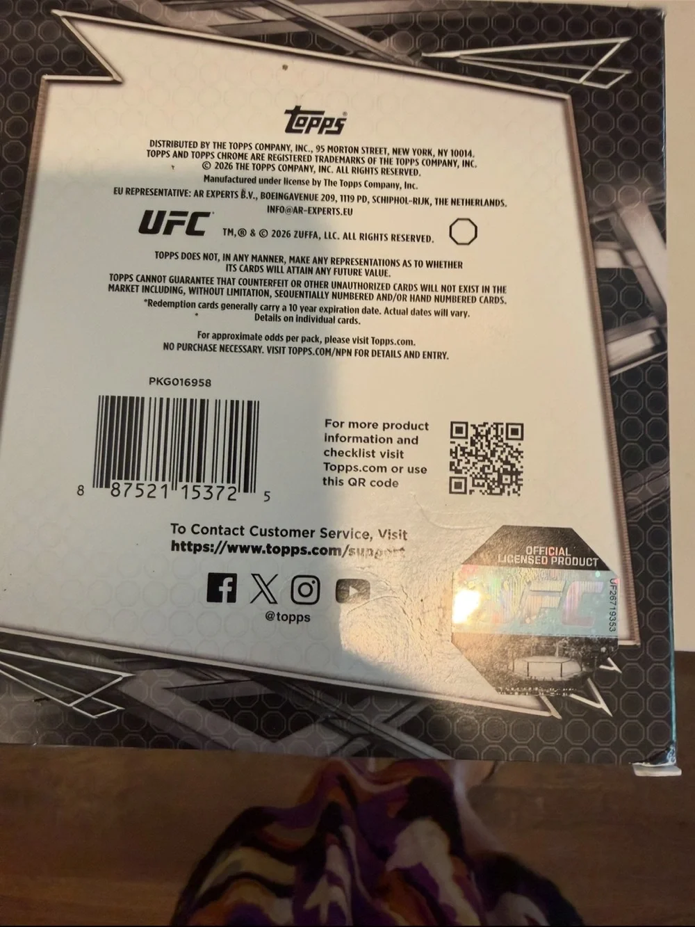 2026 UFC Trading Cards with  Box - Black/White